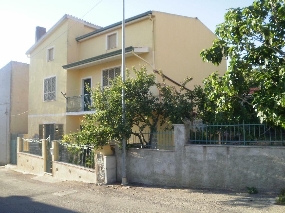 La Collina Dei Ciliegi Bed & Breakfast Sarule Exterior photo