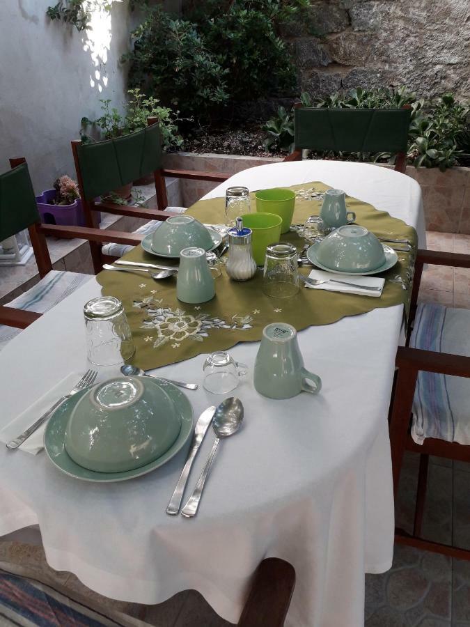 La Collina Dei Ciliegi Bed & Breakfast Sarule Exterior photo